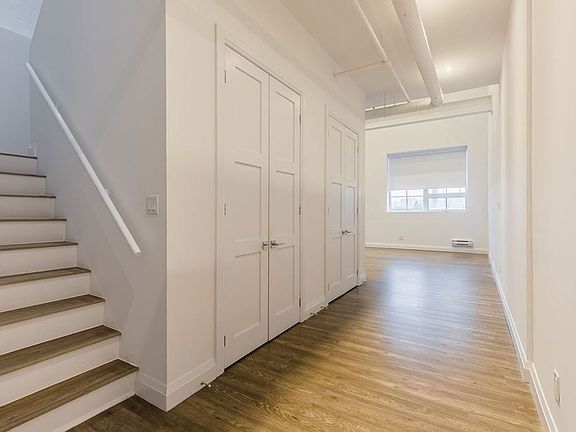 5th image of 220 Dundurn St S #305