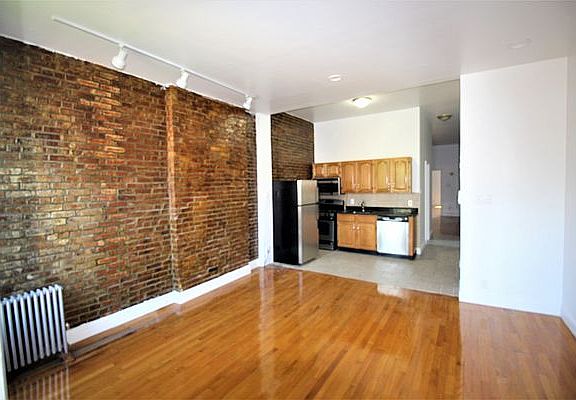 2nd image of 93 Bergen St APT 2R