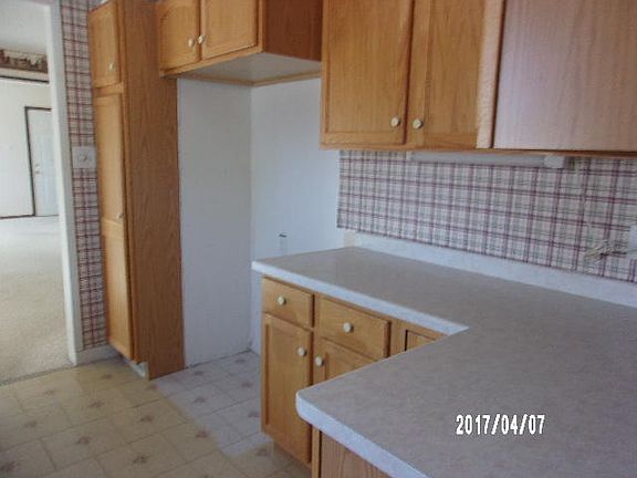 3rd image of 1502 W Hughitt St