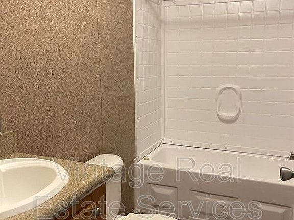 5th image of 12506-A Edgeknoll Dr