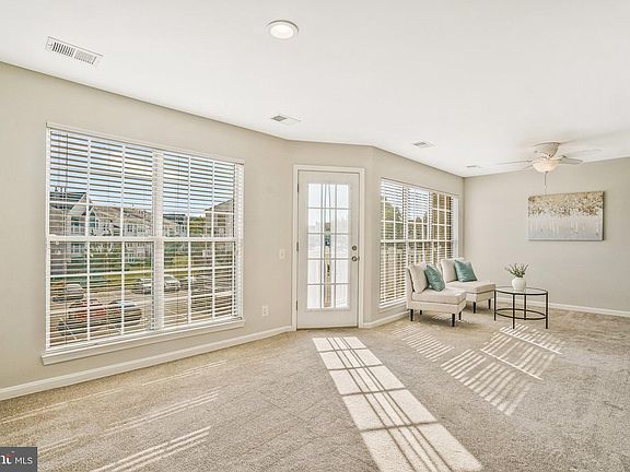 4th image of 9232 Cardinal Forest Ln #9232C-301