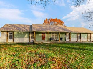 19517 S Quail Ridge Rd, Belton, MO 64012