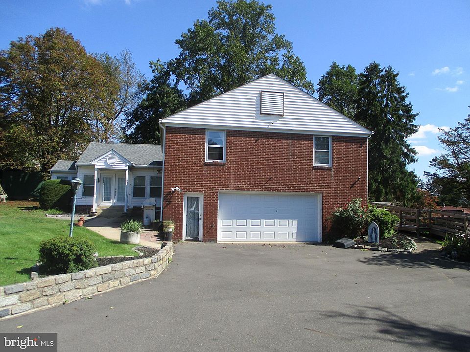 8998 Pine Rd, Philadelphia, PA 19115 Zillow