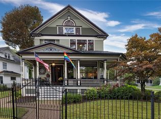2 W Lake St, Skaneateles, NY 13152