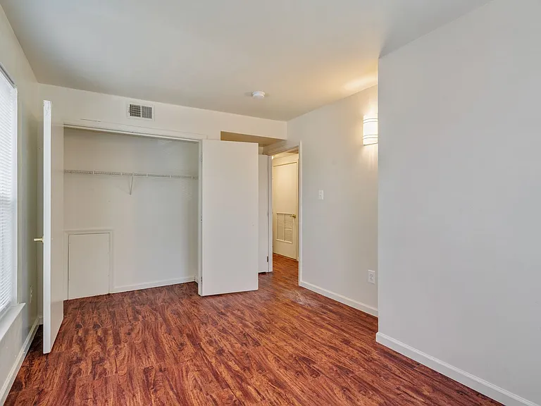 4100 Brown St — Photo 13