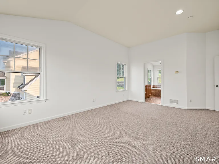 5 Rolling Hills Dr — Photo 32