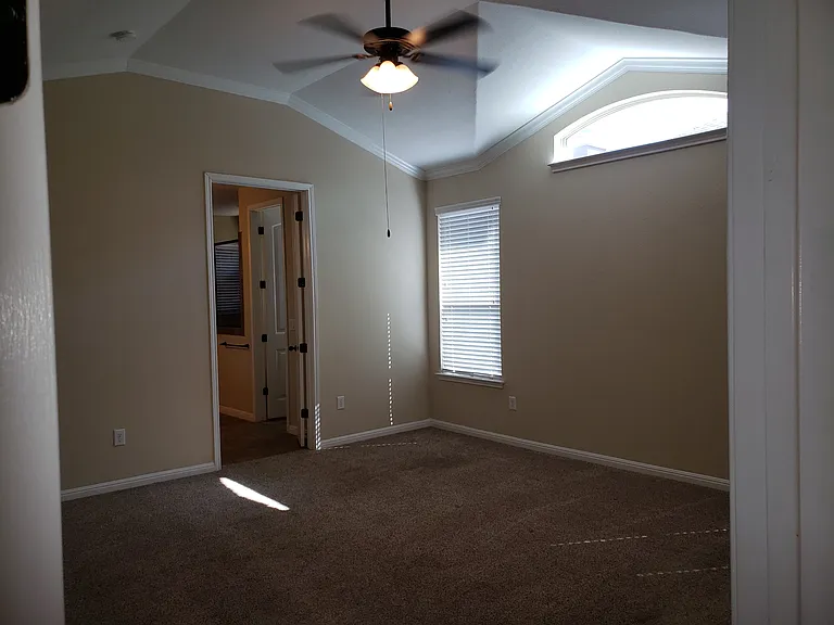 18509 Bassano Ave — Photo 15