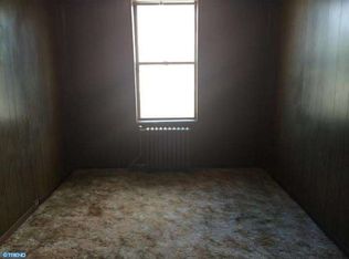 15 Chester Pike, Collingdale, PA 19023