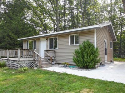 7143 Karlin Rd, Interlochen, MI, 49643