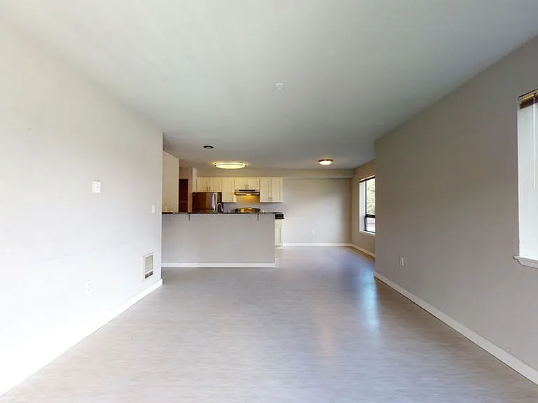 Avalon West Apartments — Photo 19
