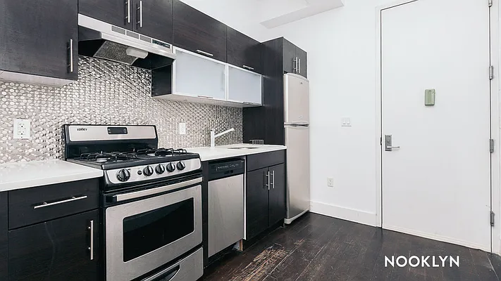 Rented by Nooklyn NYC LLC | media 1