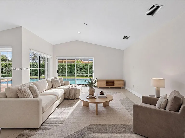 8224 SW 178th Ter — Photo 18