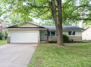 1266 E Rosebrier St, Springfield, MO 65804