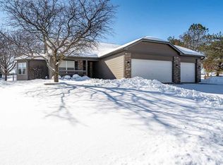 403 Bree Dr, Poplar Grove, IL 61065
