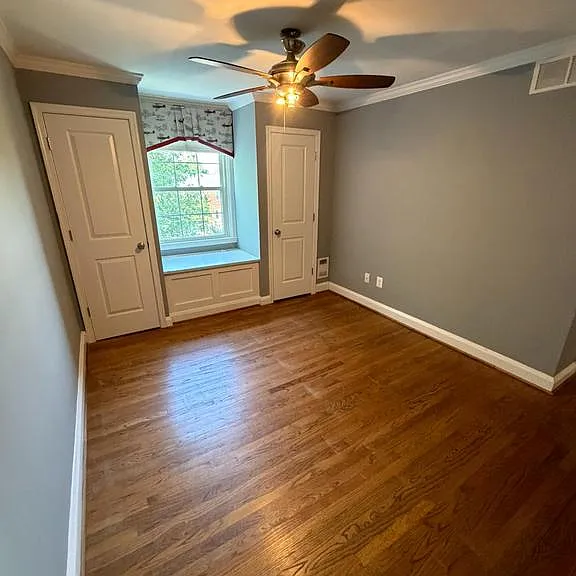 1543 Cottage Ln — Photo 32