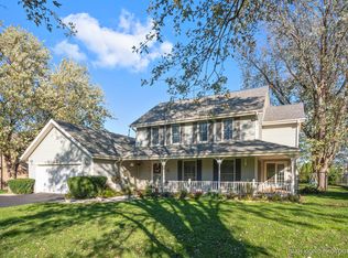 1711 Roslyn Rd, Roselle, IL 60172