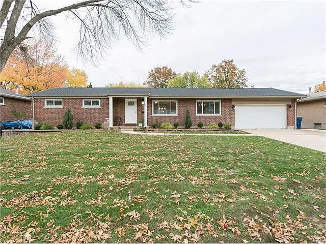 9946 Markhall Ln photo 1