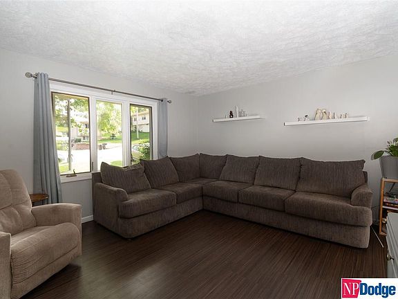 2nd image of 5312 Hascall St