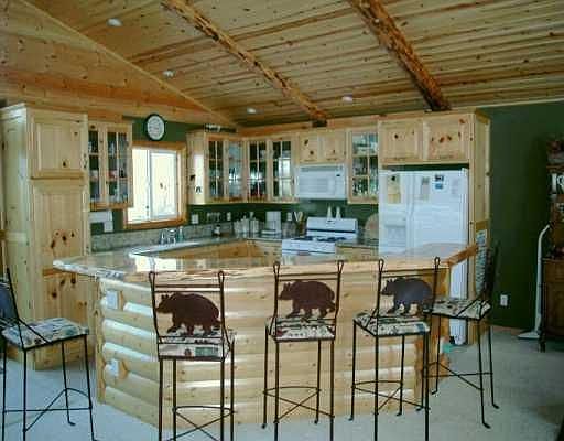 4th image of 749 Villa Grove Ave