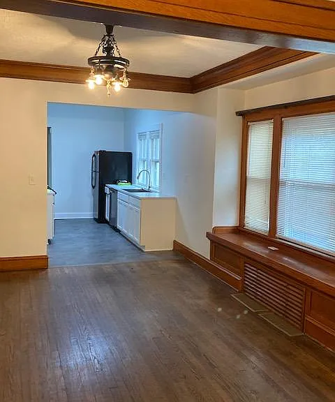 5707 Tracy Ave — Photo 3