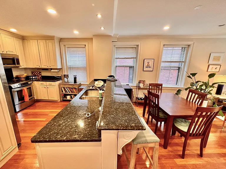 76 W Cedar St #3F — Photo 5