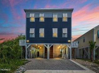 701 S 3rd St #2, Carolina Beach, NC 28428