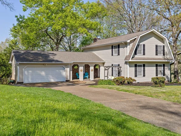 9230 Royal Shadows Dr, Chattanooga, TN 37421
