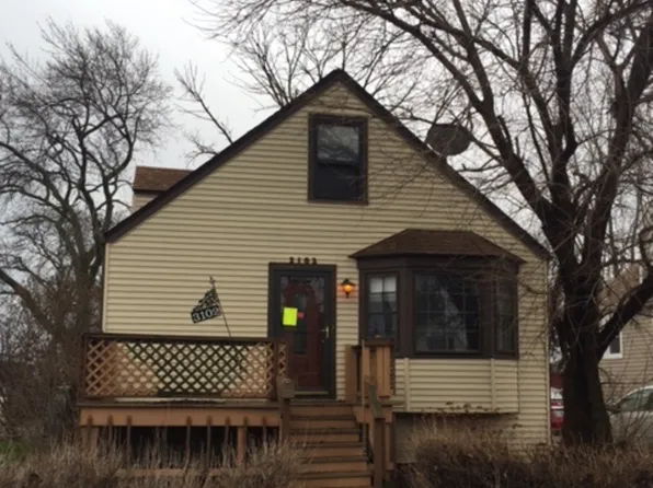 3102 Division St, Melrose Park, IL 60160