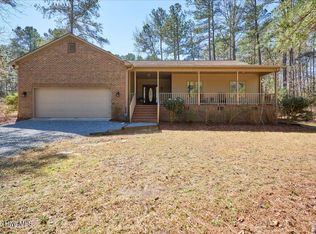 3 Sunset Dr, Whispering Pines, NC 28327
