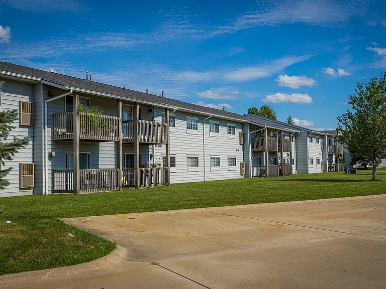 Tamarac Apartments — Photo 12
