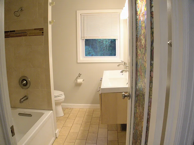 811 Gertrude Pl NW — Photo 13