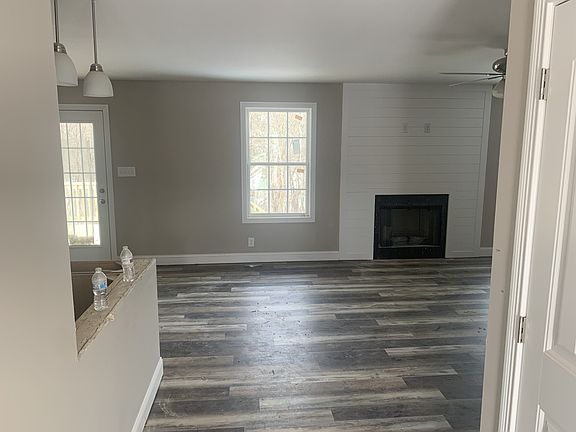 3rd image of 131 Glenstone Lot 131