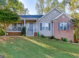 176 Village Dr, Jefferson, GA 30549
