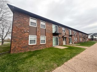 1153 Imperial Cir, Eau Claire, WI 54701