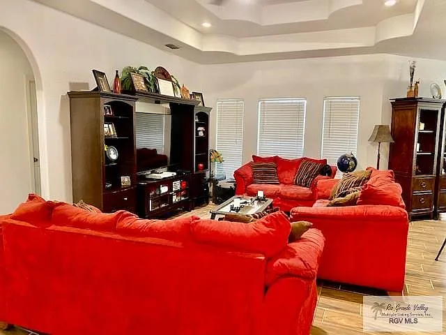 5771 Greenwood Dr #GREAT LOCATION — Photo 4