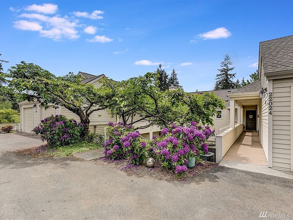 1st image of 22024 SE 40th Ct