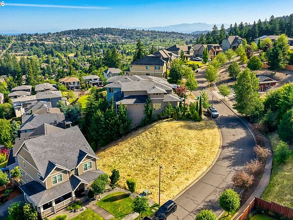 3rd image of 13501 SE Mountain Crest Dr