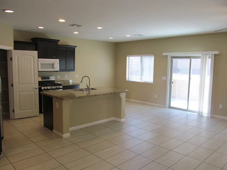3711 Gilmore Creek St — Photo 4