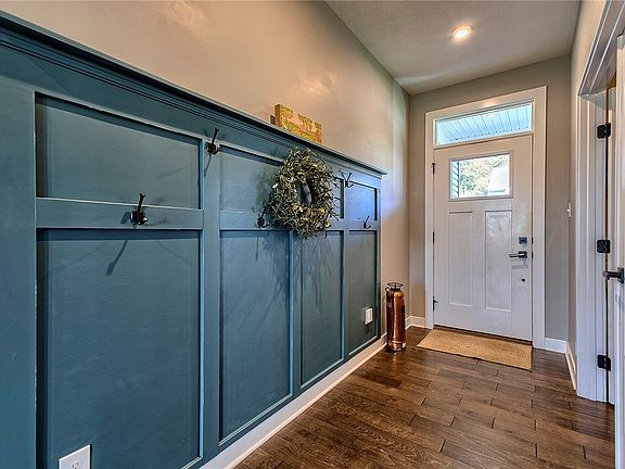 4th image of 1037 Wedgewood Dr