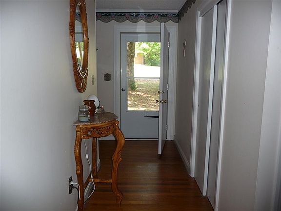 5th image of 3706 Woodland Dr NW