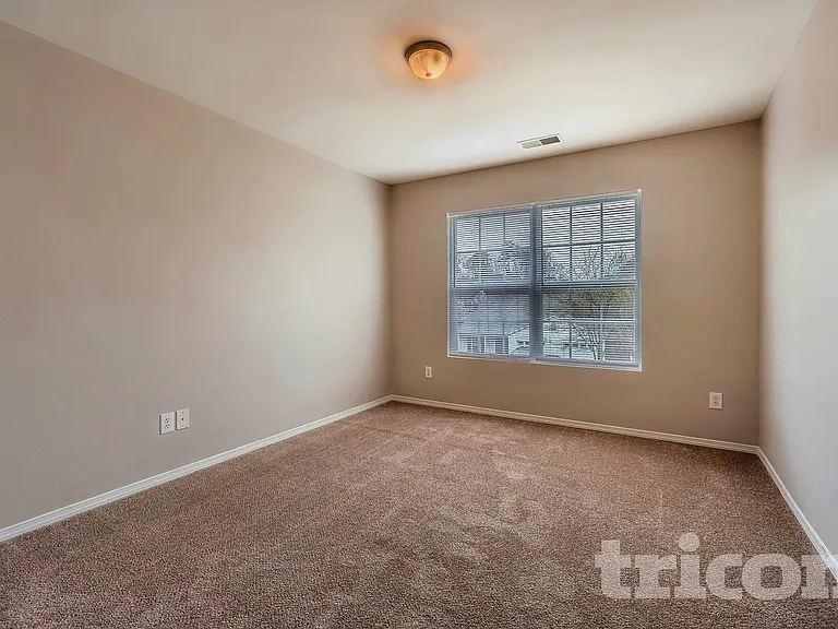 6304 Ziegler Ln — Photo 10