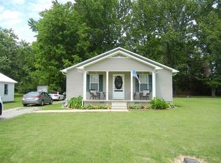 300 Mabry Cir, Savannah, TN 38372