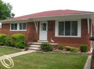 24854 Greenbrier Ave, Eastpointe, MI