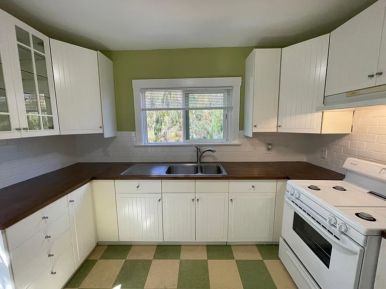 308 W De La Guerra St #4 — Photo 4