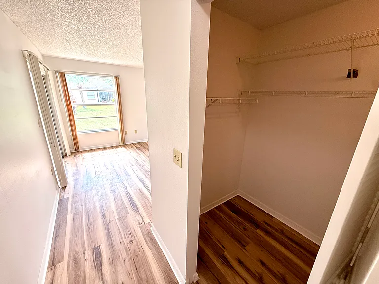 7830 Becket St — Photo 43