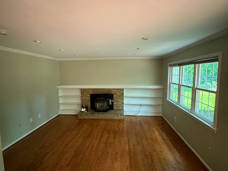 9591 Bronte Dr — Photo 12
