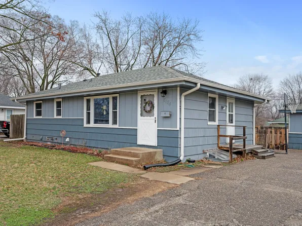 6124 Quail Ave N, Brooklyn Center, MN 55429