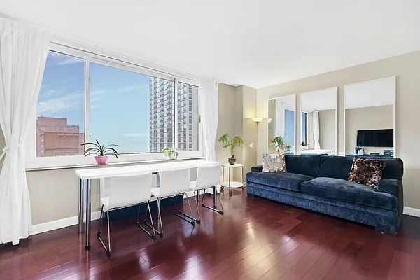 Rented by Cooper & Cooper Real Estate | media 38