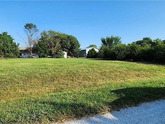 3rd image of 81 & 89 Foothills Trl
