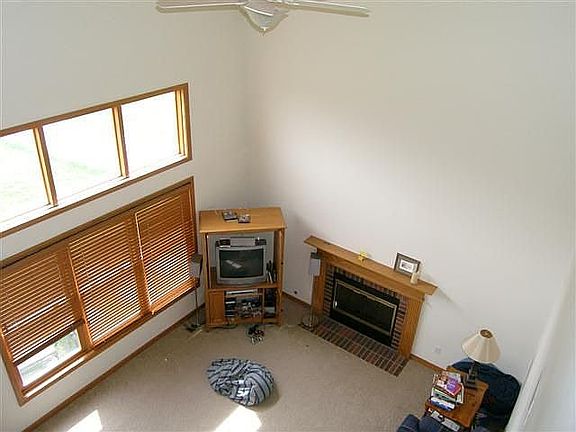 5th image of 39W457 W Mallory Dr